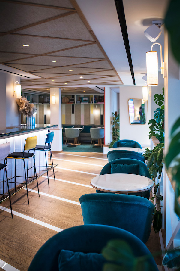 Bar de plage à biarritz, Le Café de Paris